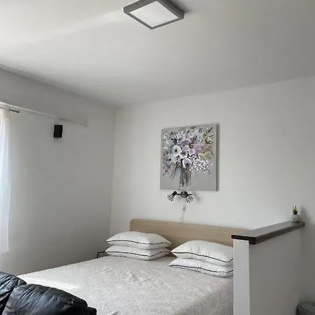 Studio Josipa * 波雷奇